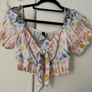 Cute tie die crop top never worn from Windsor